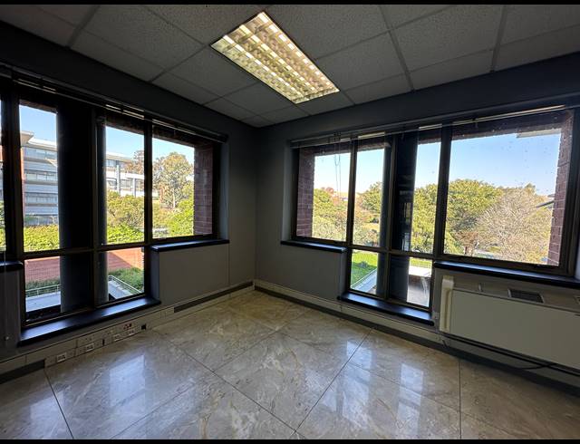 317M² OFFICE TO LET IN WOODMEAD